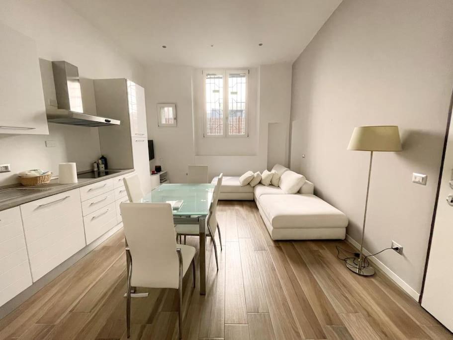 Corte Del 6 - Cozy Modern Flat B Milán Exterior foto