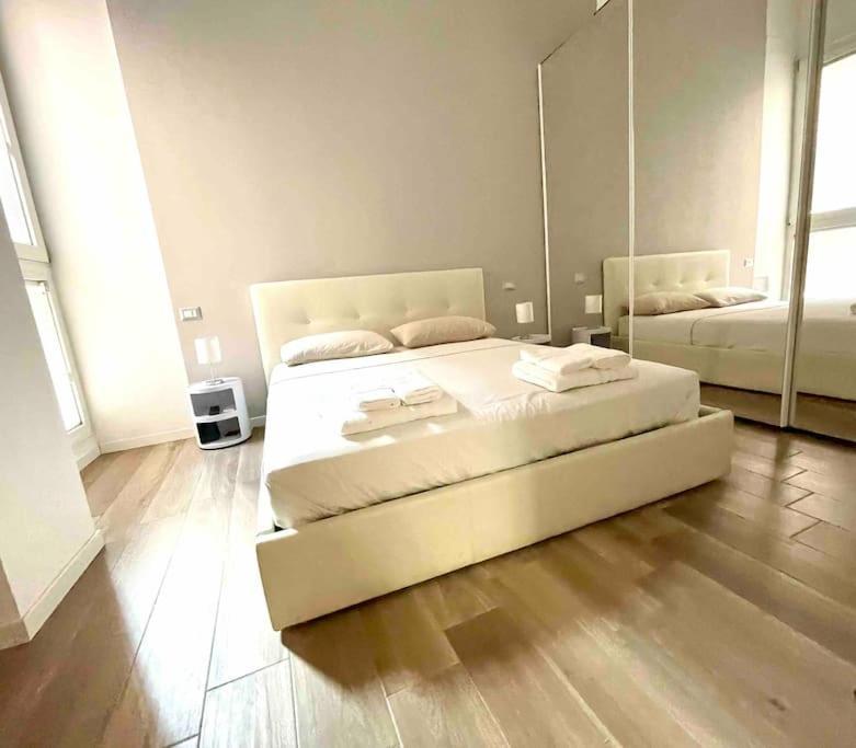 Corte Del 6 - Cozy Modern Flat B Milán Exterior foto